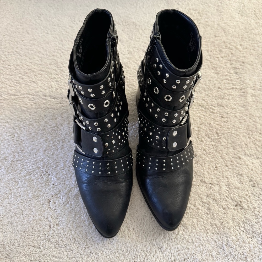 Fergalicious Isolation Booties - Picture 4 of 7